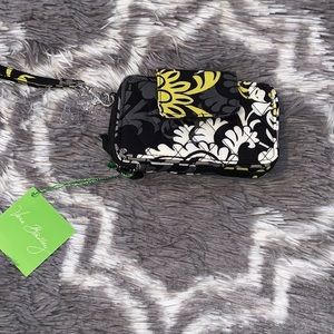 Vera Bradley Smartphone Wristlet (Baroque)